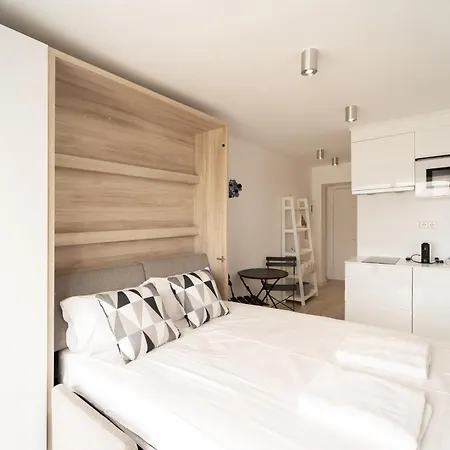 Welcs Estudio 131 Emp Cerca Del Mar Empuriabrava Exterior photo